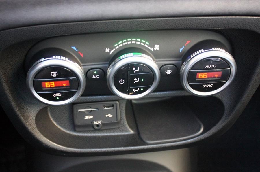  Fiat 500L 2014 года  (фото 66 из 138)